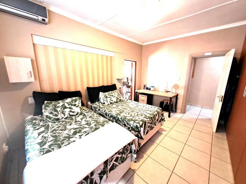4 Bedroom Property for Sale in Kenwyn Western Cape